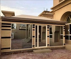 بيوت شعر ملكي